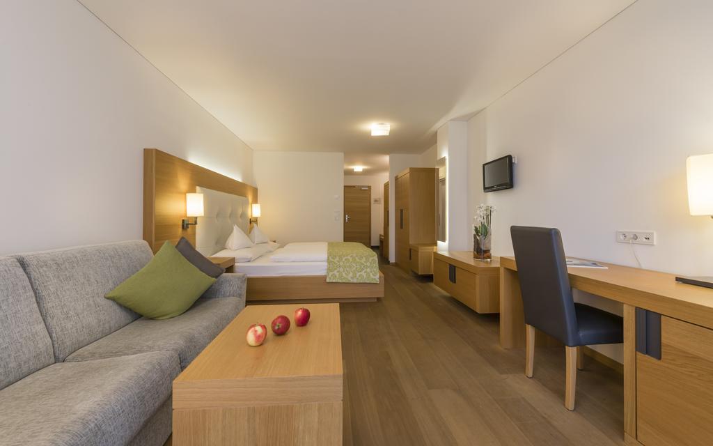 Vinschgerhof Hotel Силандро Стая снимка