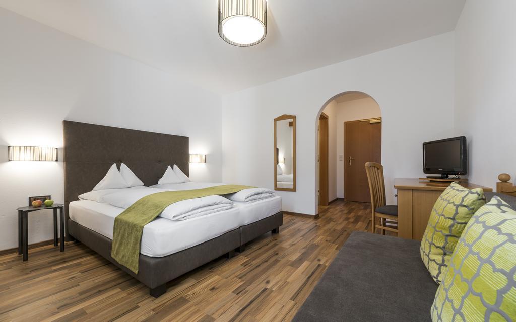 Vinschgerhof Hotel Силандро Екстериор снимка